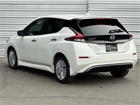 Used 2024 Nissan Leaf S image 12