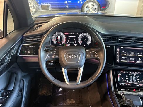 Used 2023 Audi Q7 3.0T Prestige AWD/4WD image 14