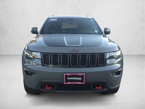 Used 2020 Jeep Grand Cherokee Trailhawk image 2