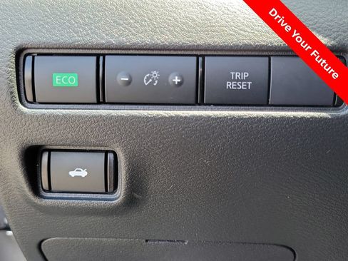 Certified 2024 Nissan Sentra SV FWD image 18