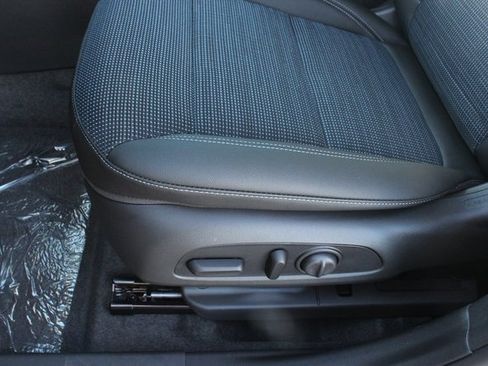 New 2026 Buick Envista Preferred image 17