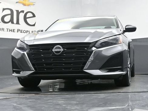 Used 2025 Nissan Altima 2.5 SV AWD/4WD image 71