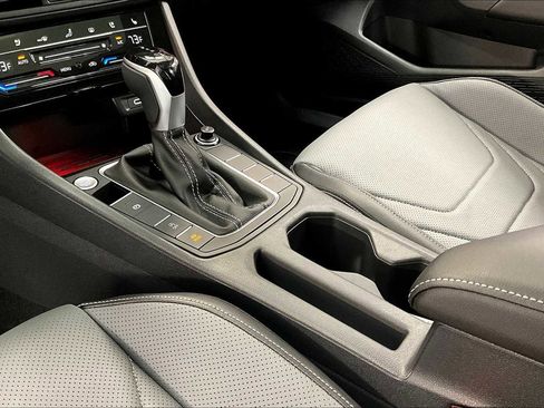 New 2025 Volkswagen Jetta SEL image 10