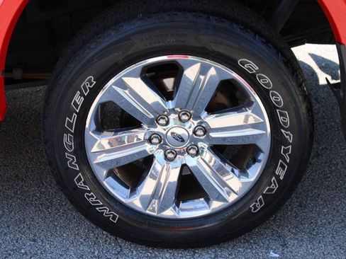 Used 2018 Ford F150 Lariat w/ Equipment Group 502A Luxury AWD/4WD image 41