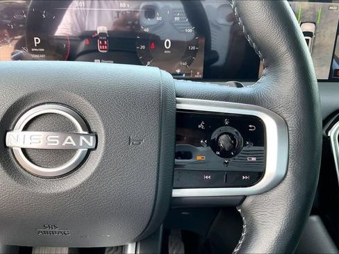 Used 2026 Nissan Armada SL w/ Captain's Chari Seat Package AWD/4WD image 12