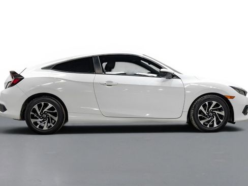 Used 2016 Honda Civic LX-P image 5