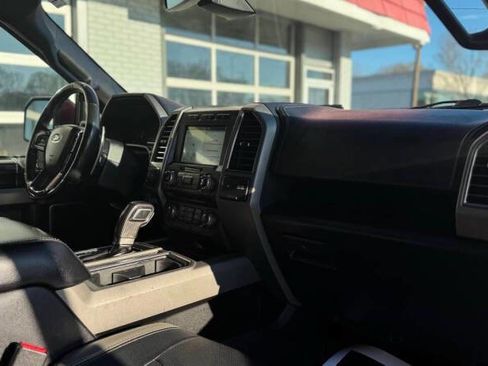 Used 2017 Ford F150 Raptor w/ Equipment Group 802A Luxury image 42