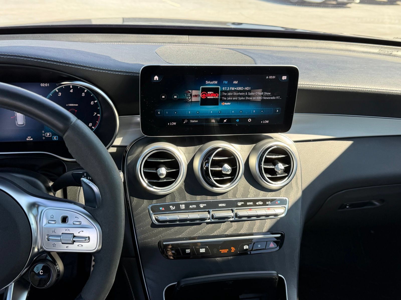 Used 2020 Mercedes-Benz GLC 63 AMG 4MATIC image 23
