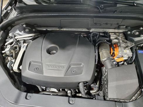 Used 2018 Volvo XC60 T8 Inscription w/ Advanced Package image 45