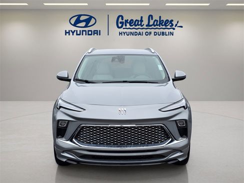 Used 2024 Buick Encore GX Avenir w/ Avenir Convenience Package image 8