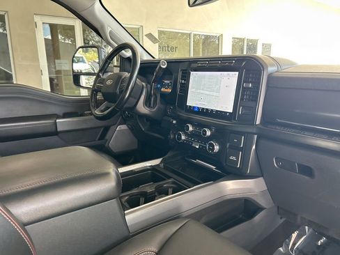 Used 2024 Ford F350 Lariat image 25
