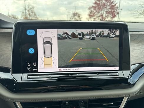 New 2026 Volkswagen Atlas SE image 33