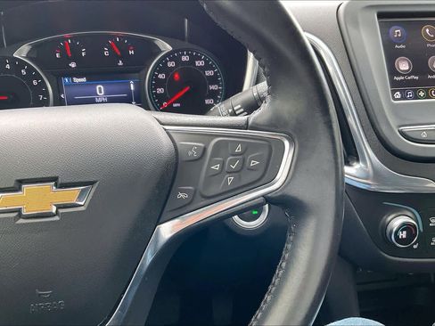 Used 2021 Chevrolet Equinox LT image 24