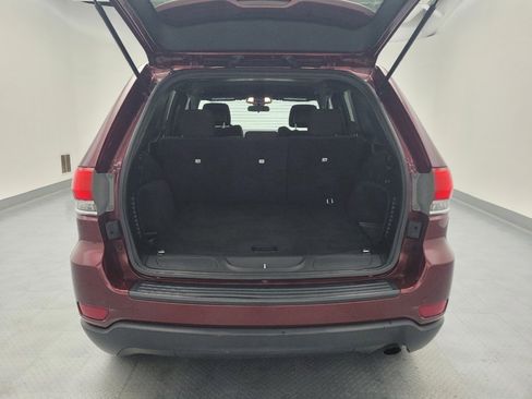 Used 2019 Jeep Grand Cherokee Laredo AWD/4WD image 29