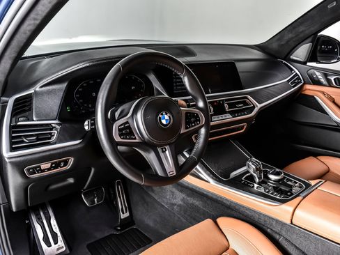 Used 2022 BMW X7 M50i w/ Dynamic Handling Package AWD/4WD image 18