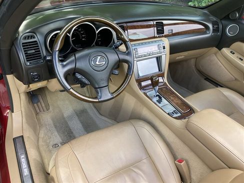 Used 2009 Lexus SC 430 Convertible RWD image 18