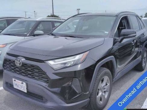 Used 2024 Toyota RAV4 XLE FWD image 7