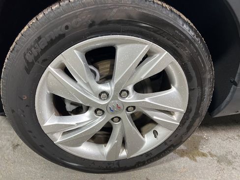 Used 2025 Buick Encore GX Preferred image 34