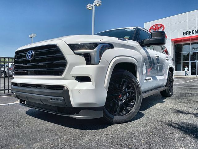 Used 2023 Toyota Sequoia 4WD image 4
