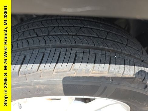 Used 2021 Jeep Renegade Limited AWD/4WD image 9
