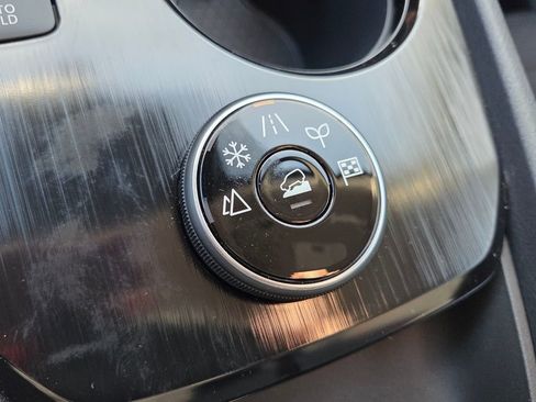 New 2026 Nissan Rogue SV AWD/4WD image 22