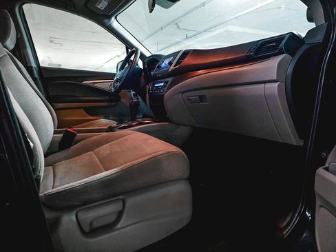 Used 2019 Honda Pilot LX image 34