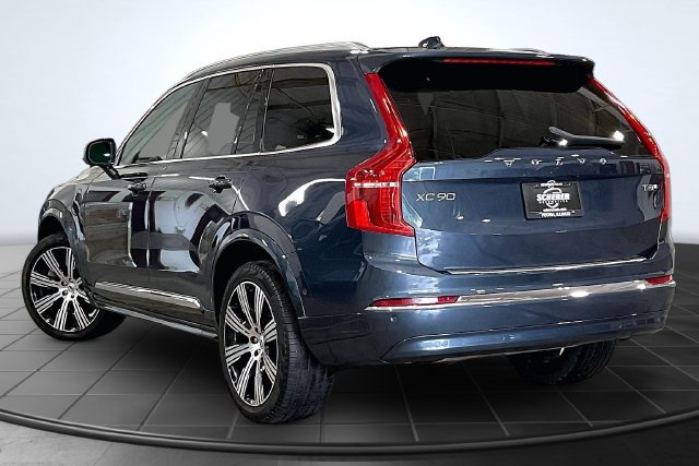 Certified 2025 Volvo XC90 T8 Plus w/ Protection Package Premier AWD/4WD image 16