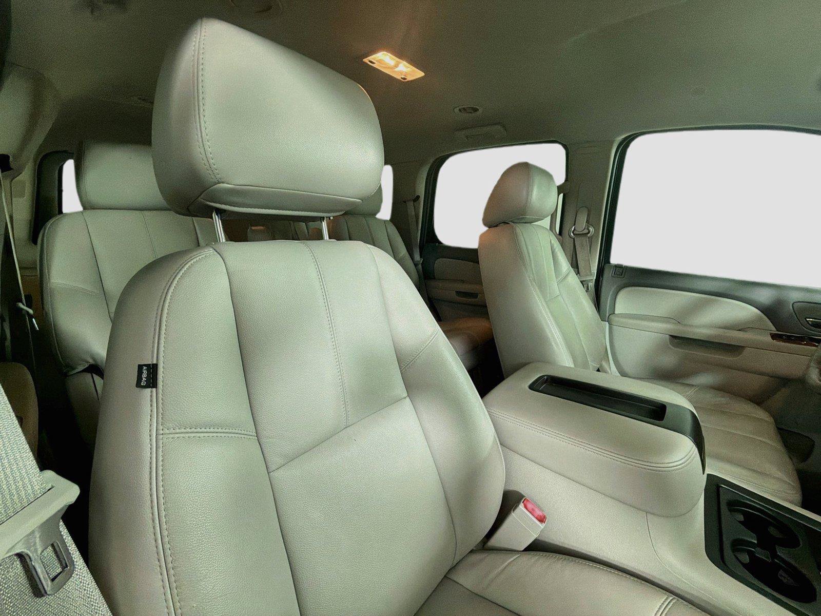Used 2013 Chevrolet Tahoe LT w/ Texas Edition RWD image 28