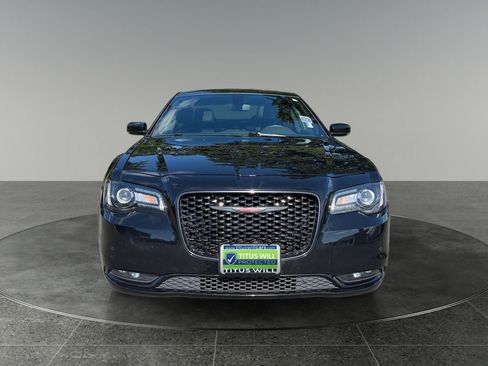 Used 2023 Chrysler 300 S RWD image 2