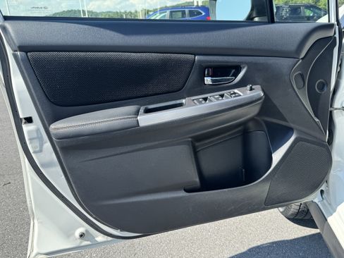Used 2017 Subaru Crosstrek 2.0i Premium AWD/4WD image 15