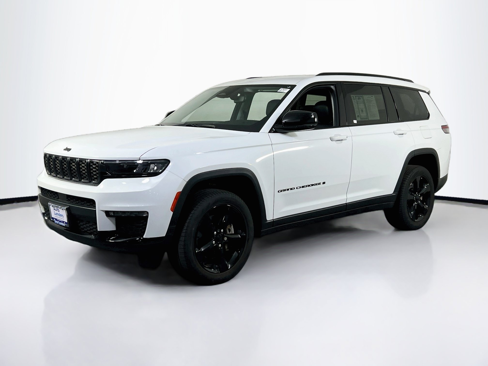 Used 2023 Jeep Grand Cherokee L Limited w/ Black Appearance Package AWD/4WD image 1