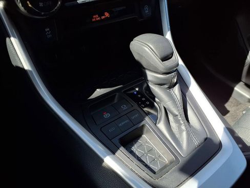 Used 2024 Toyota RAV4 XLE image 8