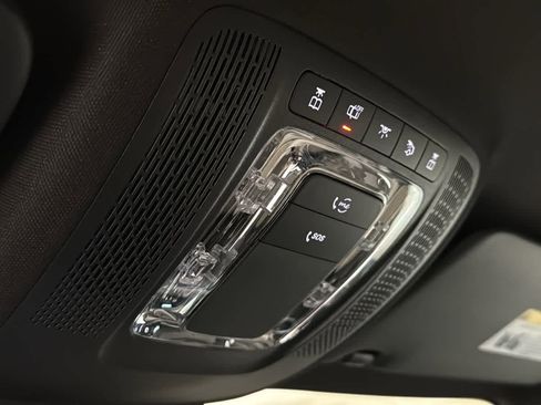 New 2026 Mercedes-Benz GLB 250 4MATIC image 26