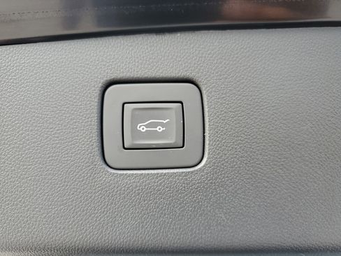 Used 2024 Buick Envista Sport Touring w/ Convenience I Package image 11