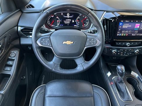 Certified 2022 Chevrolet Traverse Premier AWD/4WD image 15