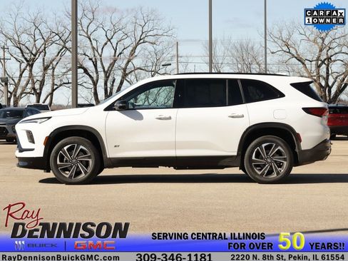 Used 2025 Buick Enclave Sport Touring image 4