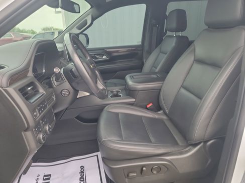 Used 2022 Chevrolet Tahoe LT w/ Luxury Package AWD/4WD image 12