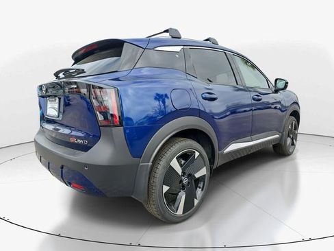 New 2026 Nissan Kicks SR w/ Cold Weather Package image 10