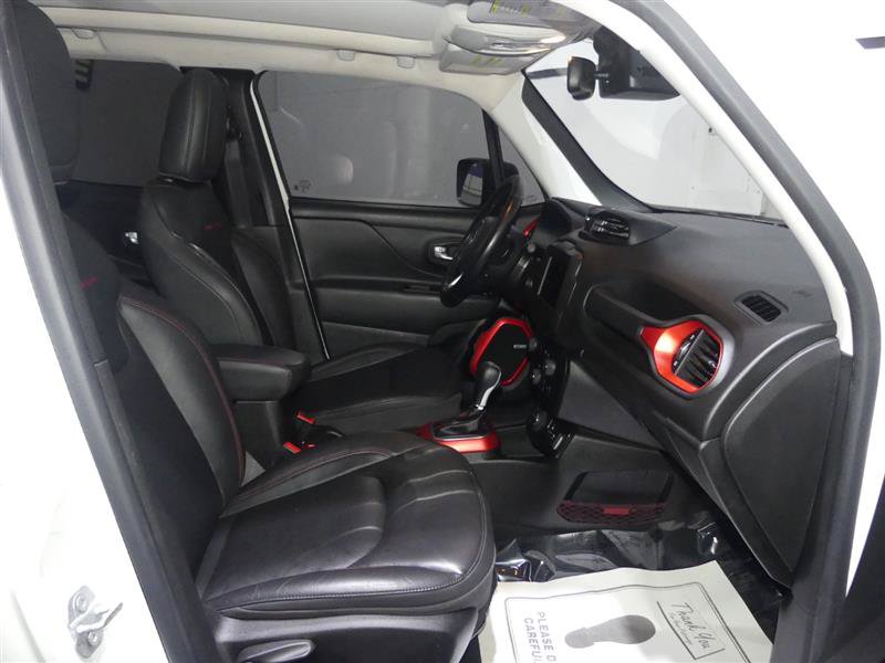 Used 2020 Jeep Renegade Trailhawk w/ Premium Leather Group AWD/4WD image 21