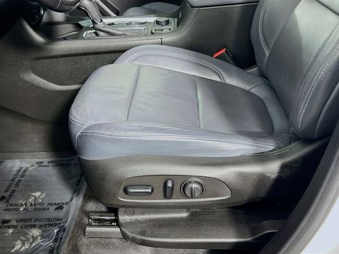 Used 2018 Chevrolet Traverse Premier w/ Driver Confidence II Package image 20