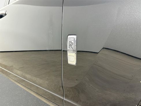 Used 2014 Rolls-Royce Ghost image 9