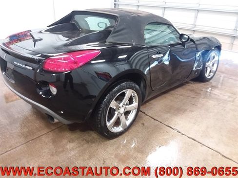 Used 2007 Pontiac Solstice GXP w/ Premium Package image 3