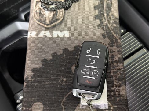 Used 2020 RAM 1500 Limited image 21