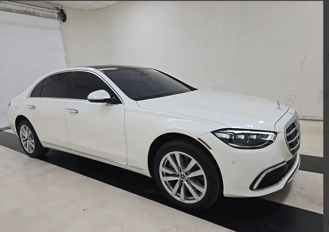 Used 2021 Mercedes-Benz S 500 4MATIC image 1