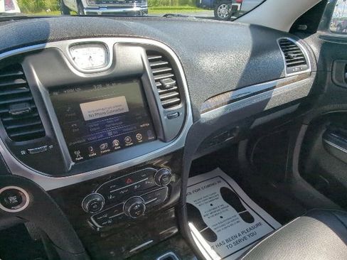Used 2015 Chrysler 300 C w/ Light Group RWD image 26