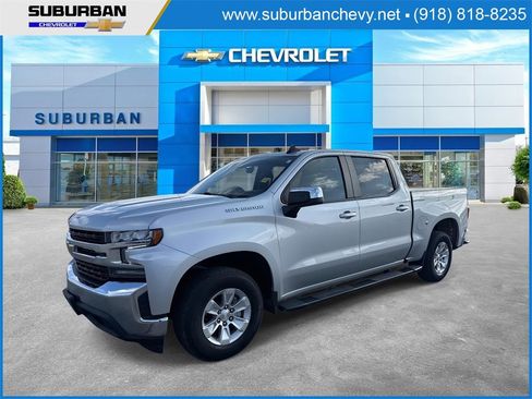 Used 2021 Chevrolet Silverado 1500 LT image 1