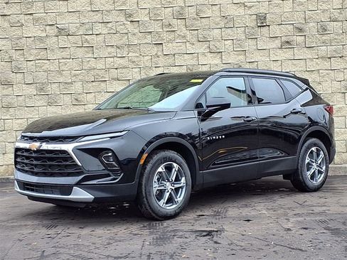 New 2026 Chevrolet Blazer LT w/ Convenience Package AWD/4WD image 1