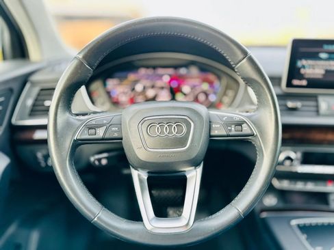 Used 2018 Audi Q5 2.0T Premium Plus w/ Premium Plus Package AWD/4WD image 16