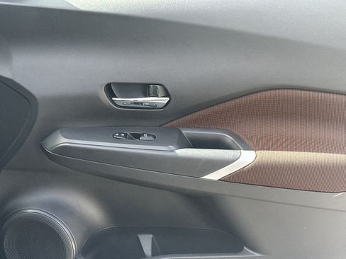 Used 2024 Nissan Kicks SR FWD image 14