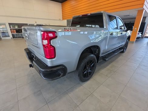 Used 2025 Chevrolet Silverado 1500 LT Trail Boss w/ LPO, Dark Essentials Package AWD/4WD image 8